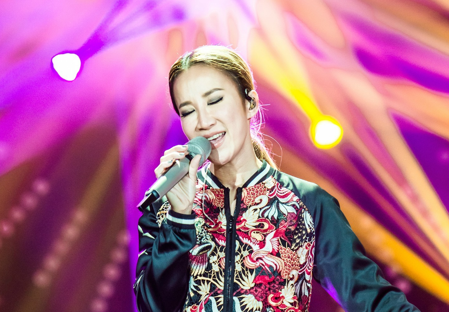 曝李玟丈夫多次出轨，没离婚但分居两年多！李玟遗产全留给母亲